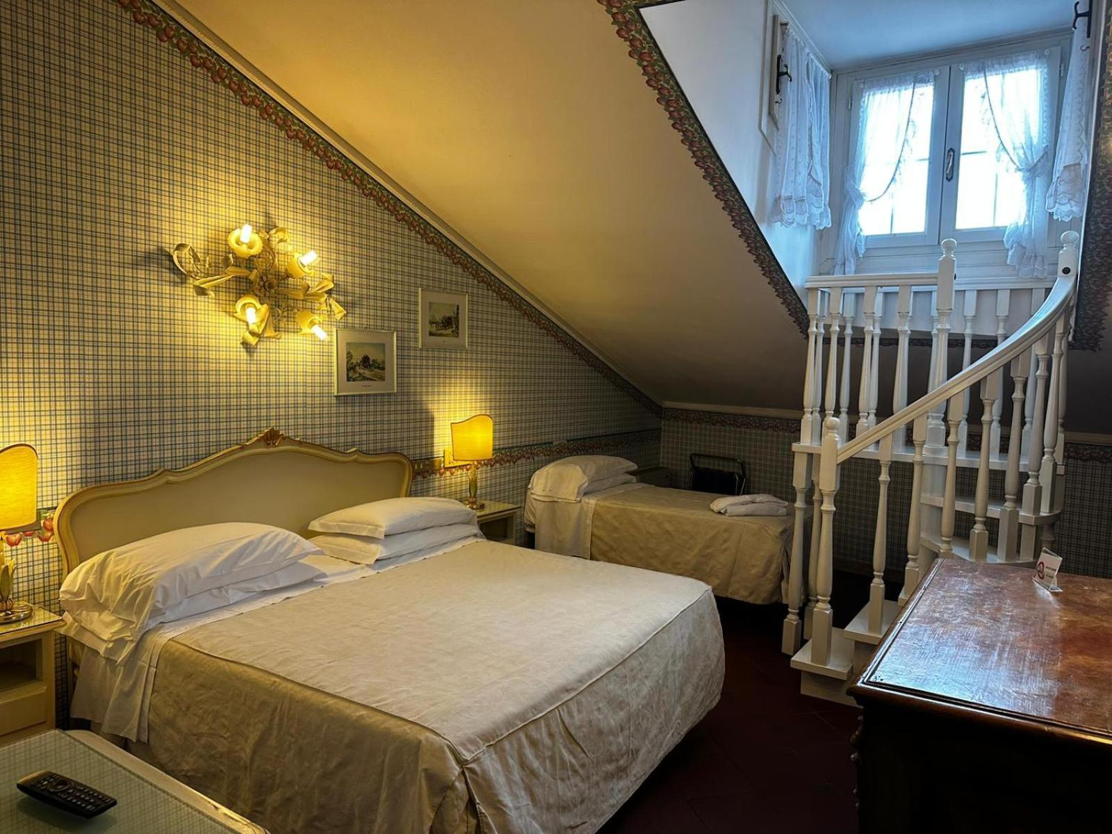 Classic Triple Room,1558560025:JPEG